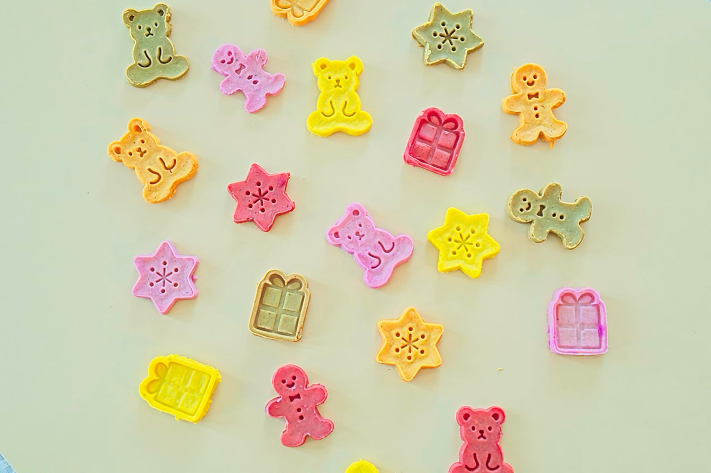 🎁 𝗙𝗲𝘀𝘁𝗶𝘃𝗲 𝗚𝗶𝗳𝘁𝗶𝗻𝗴𝘀 🎁